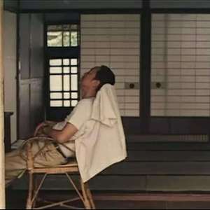 美女晚内衣脱内裤
