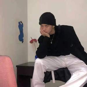 美女晚内衣脱内裤
